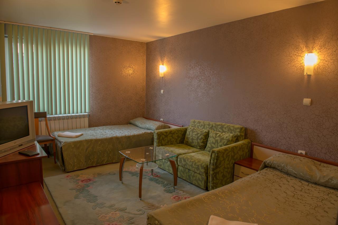 Hotel Kapri Yambol Esterno foto