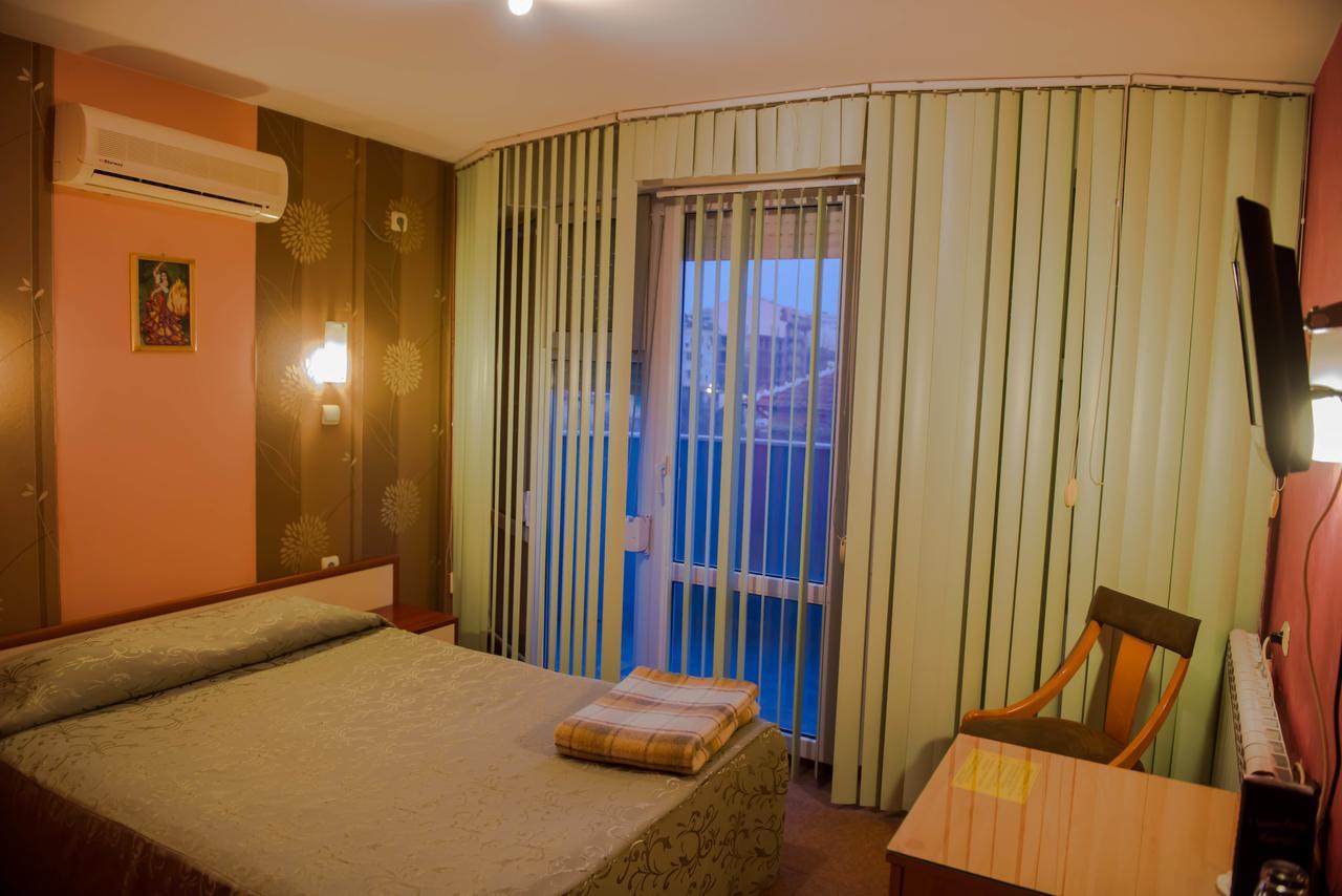 Hotel Kapri Yambol Esterno foto