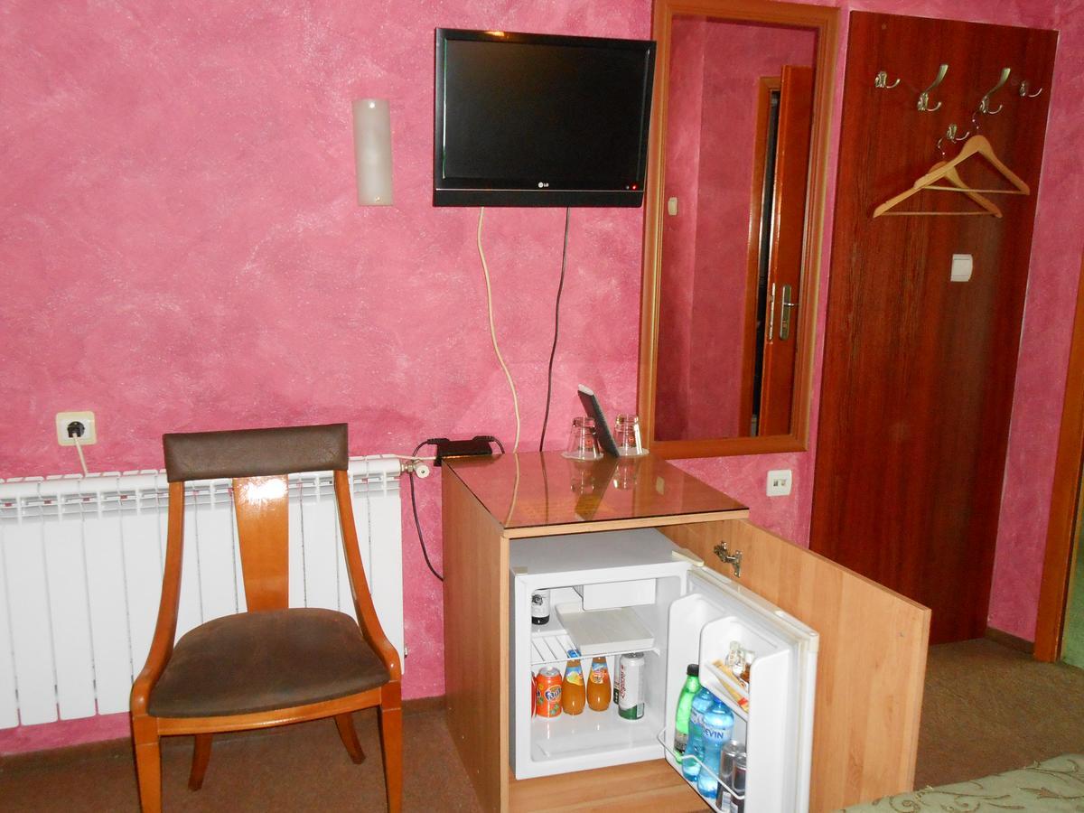 Hotel Kapri Yambol Esterno foto