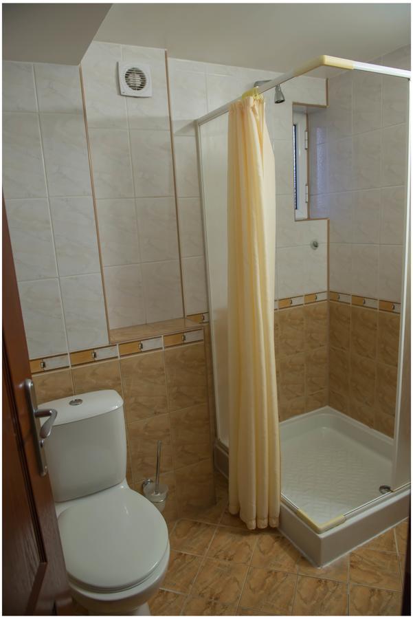 Hotel Kapri Yambol Esterno foto